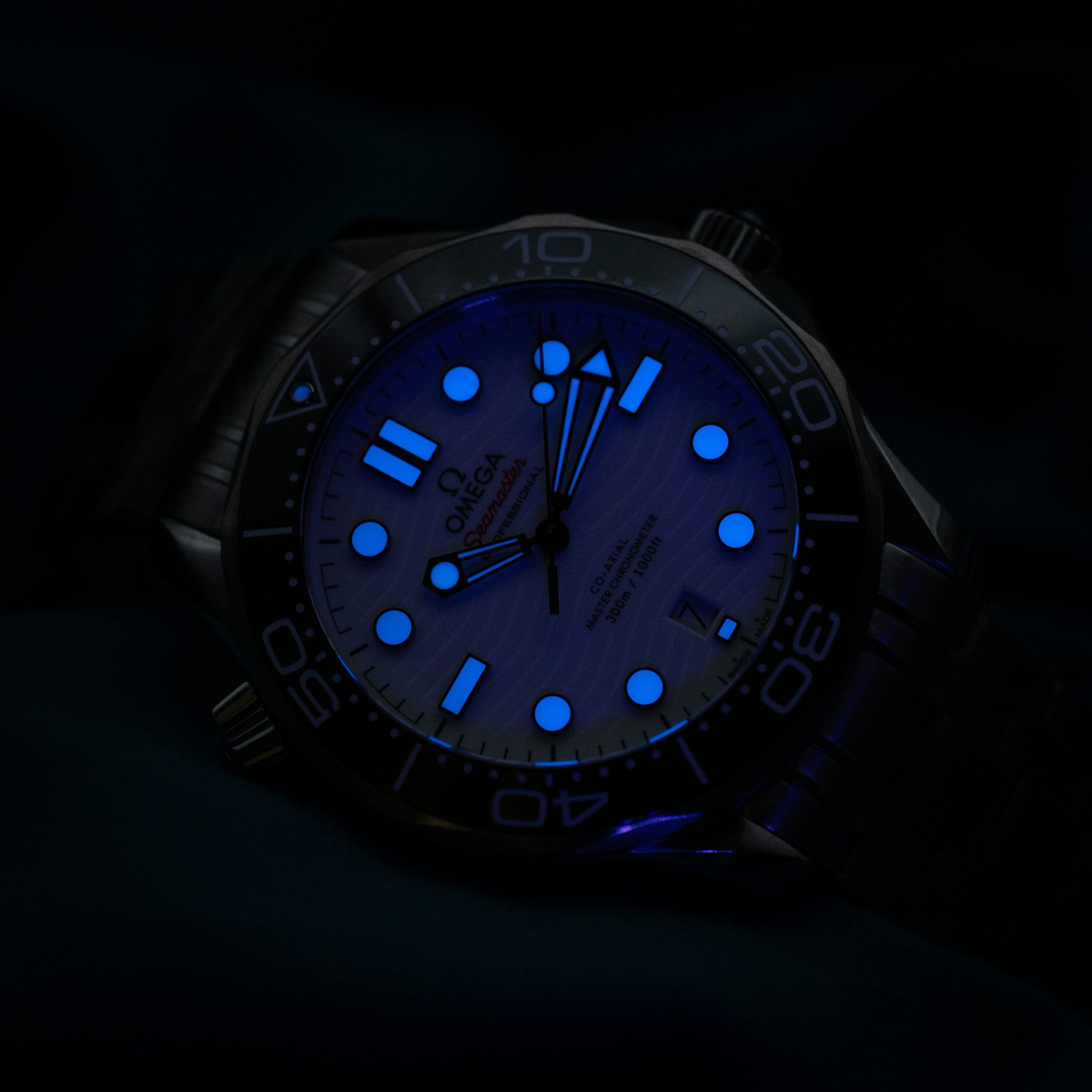 Omega Seamaster Diver 300M White Dial "Great White" 42MM - 210.30.42.20.04.001 - Image 4
