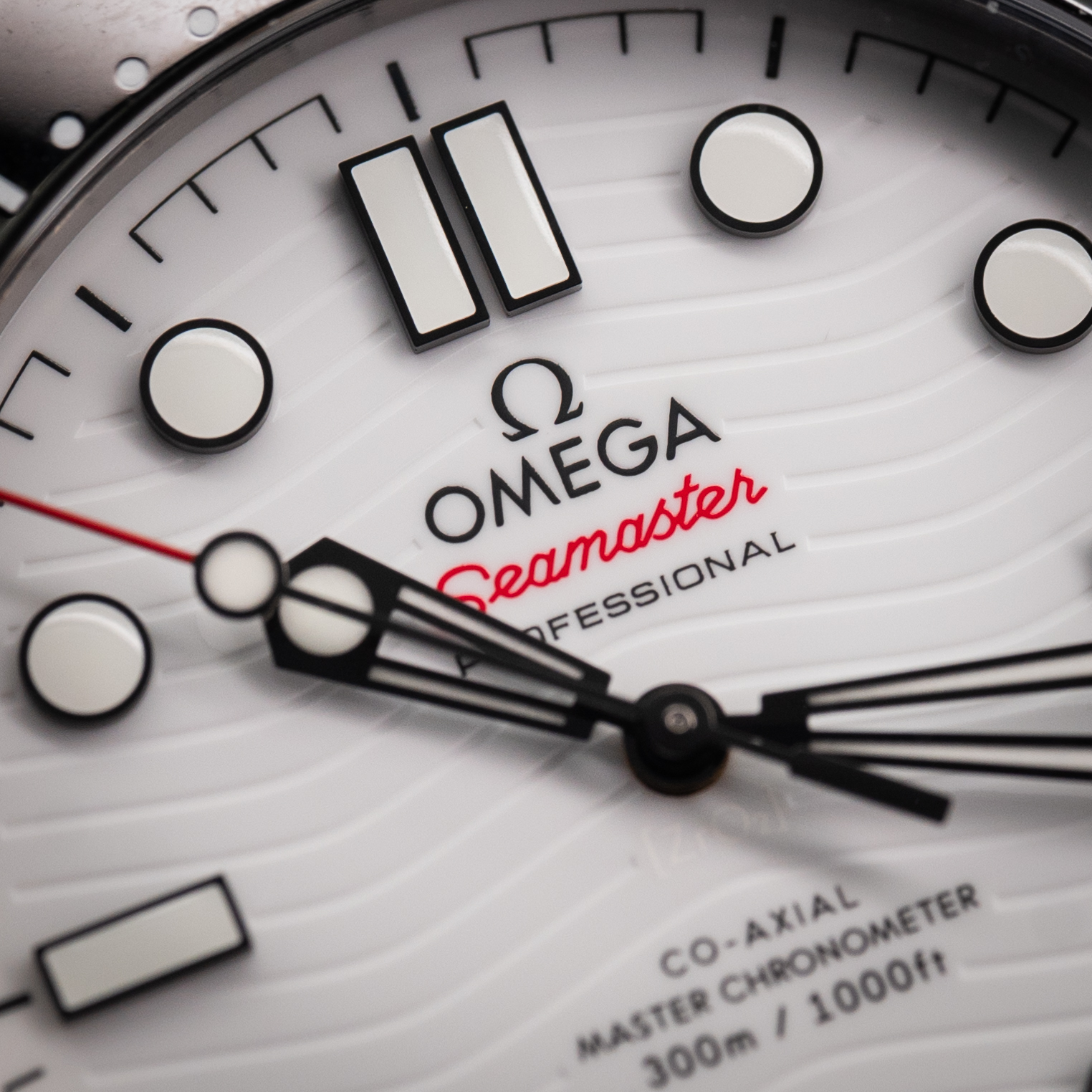 Omega Seamaster Diver 300M White Dial "Great White" 42MM - 210.30.42.20.04.001 - Image 5