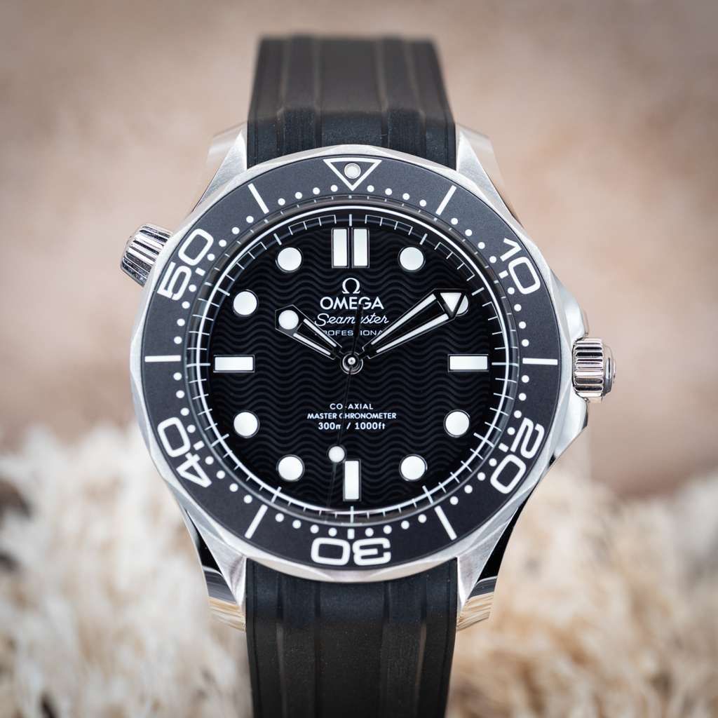 Omega Seamaster Diver 300M Black Dial New Wave No Date 42mm - 210.32.42.20.01.003 - Image 3
