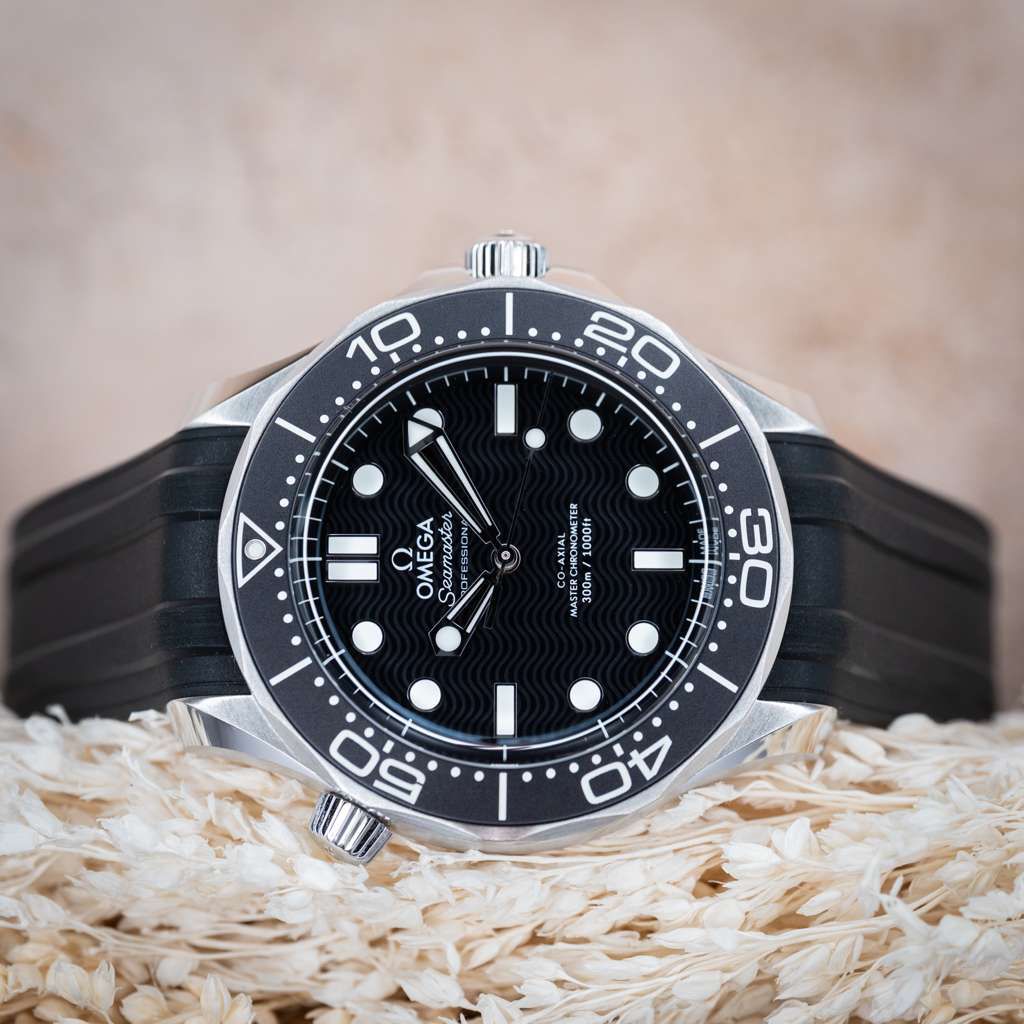 Omega Seamaster Diver 300M Black Dial New Wave No Date 42mm - 210.32.42.20.01.003