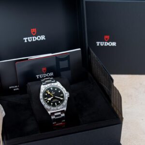 [NEW] Tudor Black Bay GMT Pro Black Dial Bracelet 39mm – M79470-0001