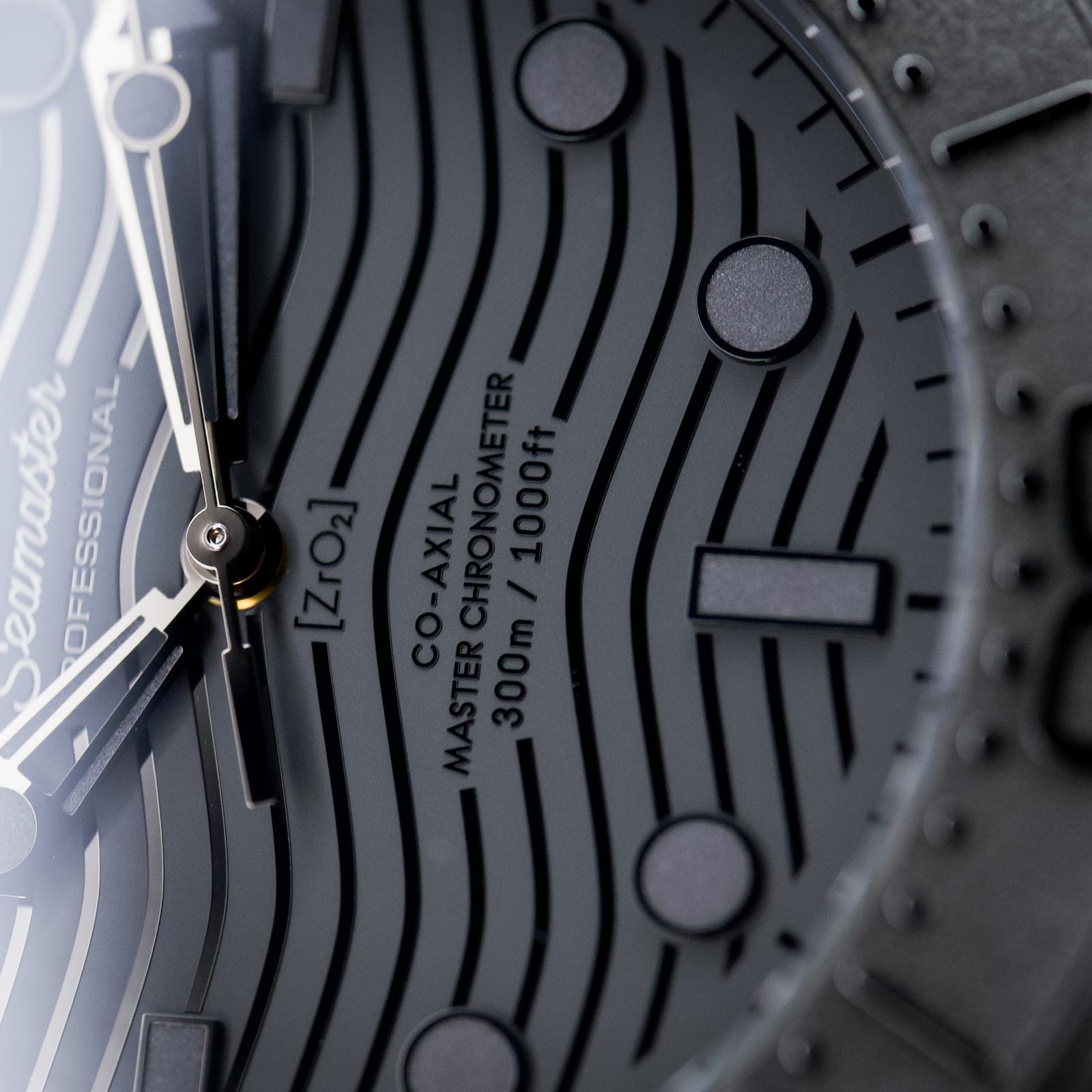 Omega Seamaster Diver 300M Black Ceramic Black Dial "All Black" - 210.92.44.20.01.003 - Image 12