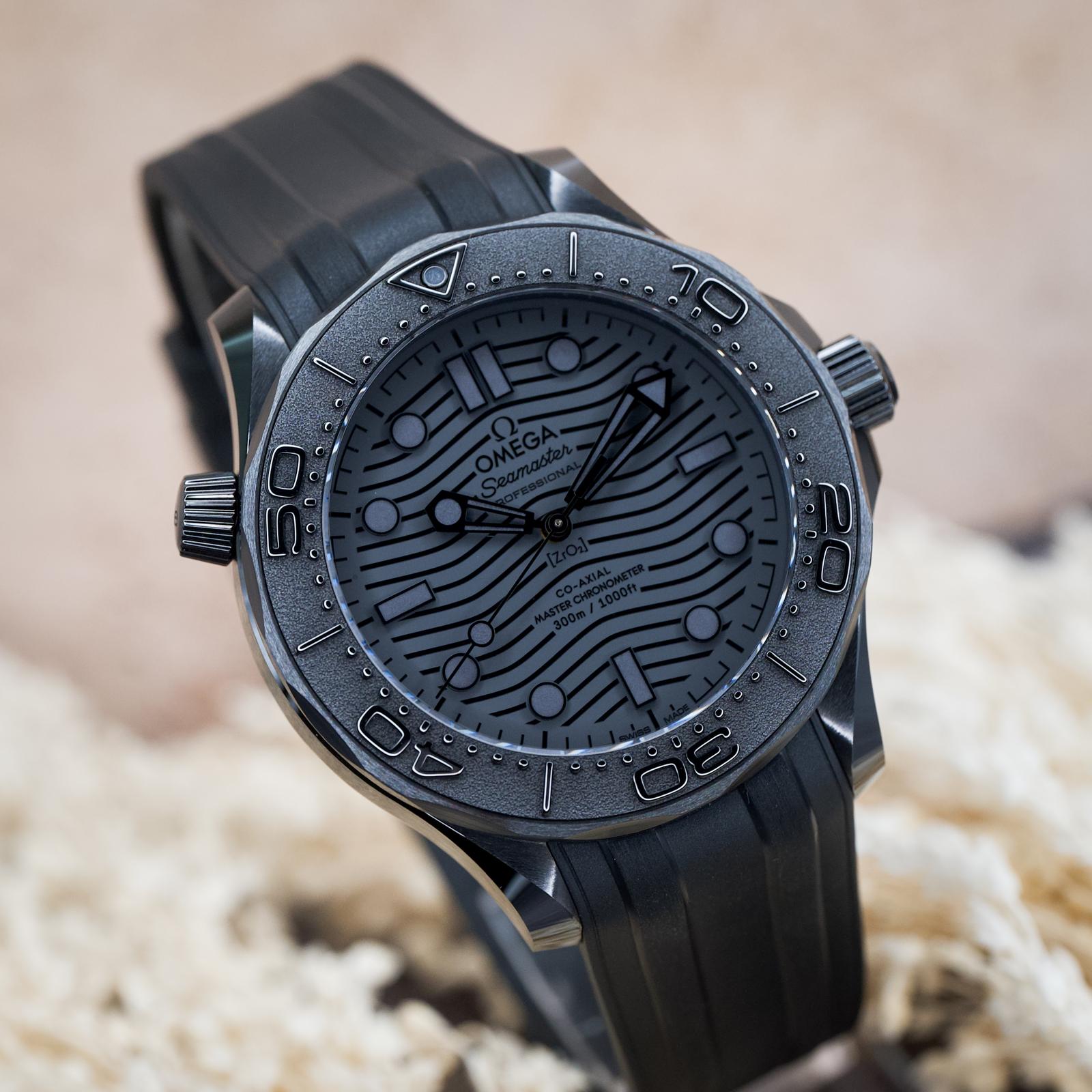 Omega Seamaster Diver 300M Black Ceramic Black Dial "All Black" - 210.92.44.20.01.003 - Image 3