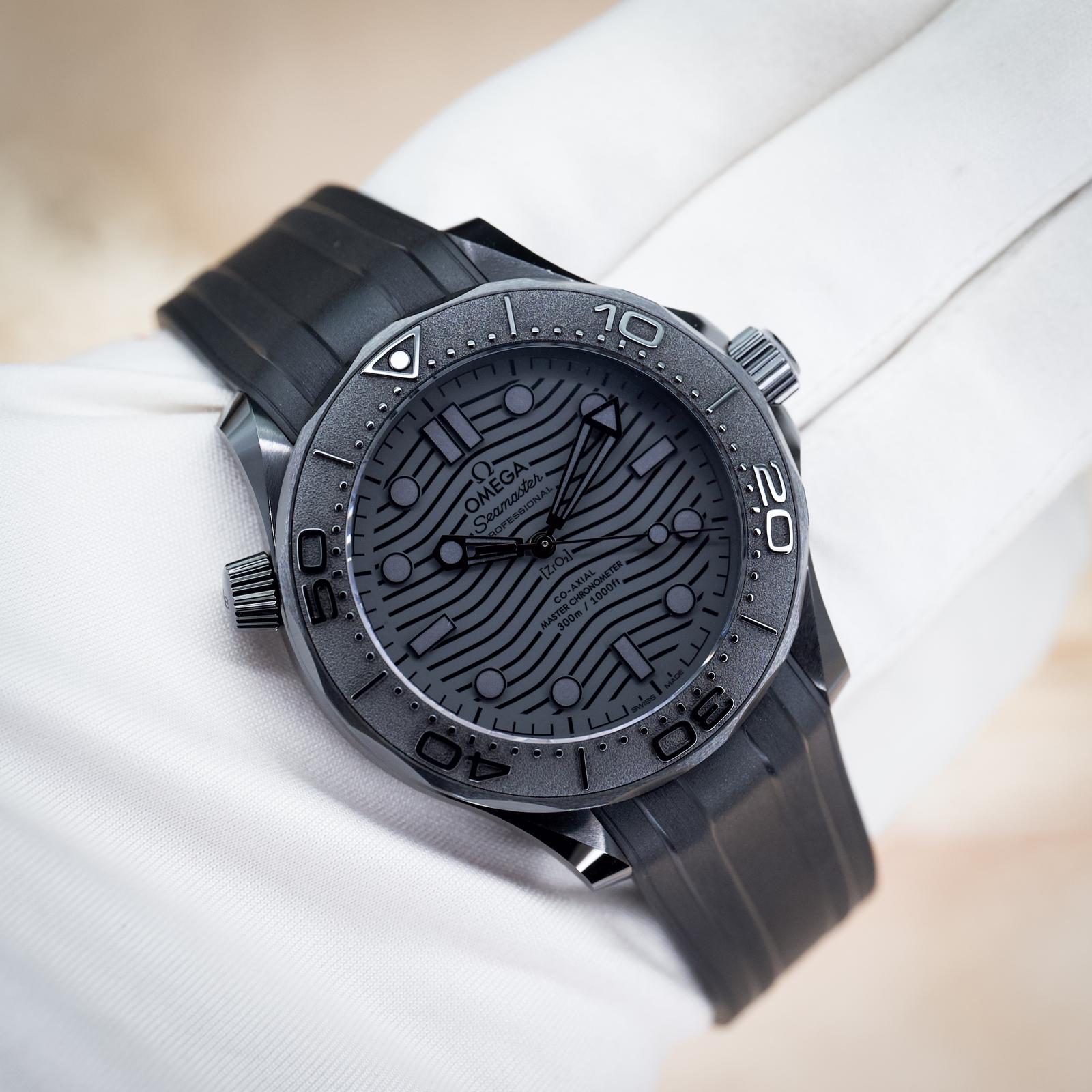 Omega Seamaster Diver 300M Black Ceramic Black Dial "All Black" - 210.92.44.20.01.003 - Image 8