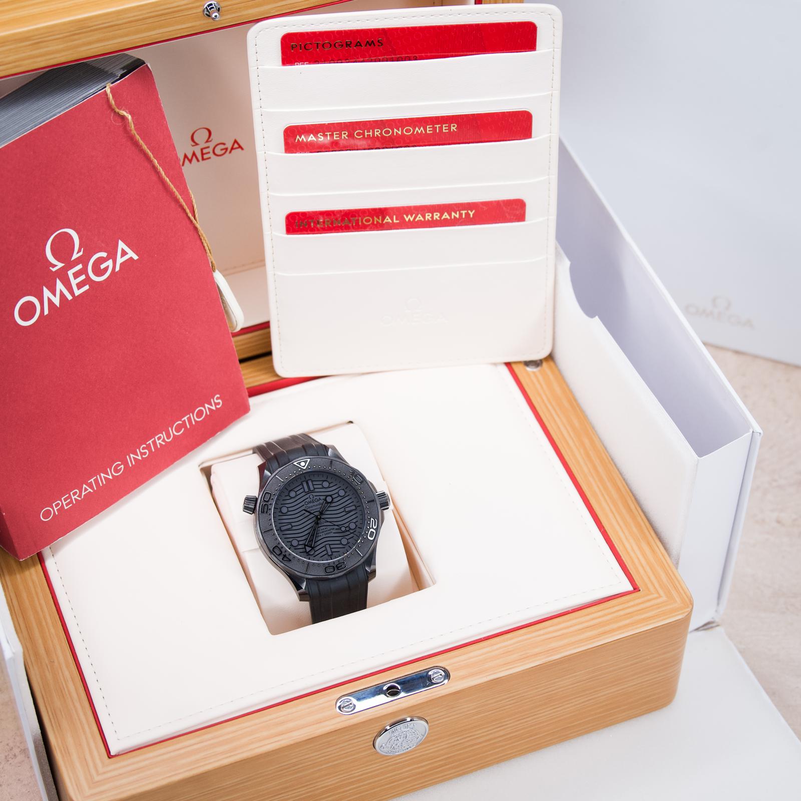 Omega Seamaster Diver 300M Black Ceramic Black Dial "All Black" - 210.92.44.20.01.003 - Image 5